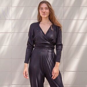 Hackwith Design Everything Wrap Top